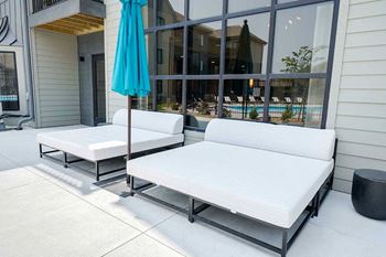 The knock - clubhouse patio area