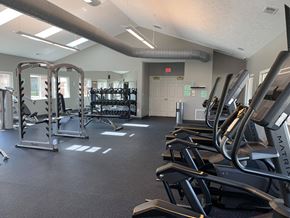 Lincoln apartment for rent - 24 hour fitness center at the northbrook apartments in lincoln nebraska