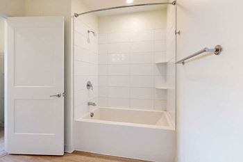 1-Bed magnolia (#340)