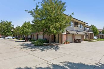 Amenities & exteriors