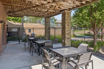 Amenities & exteriors