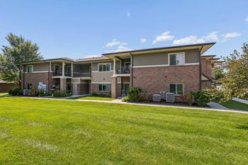 Amenities & exteriors