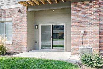Wh flats - lilac #152 - patio