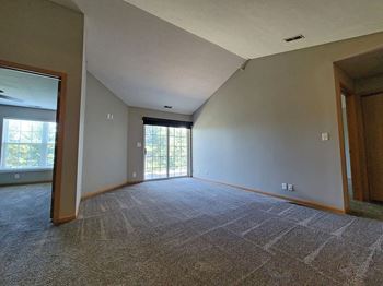 2 Bedroom apartment vaulted ceilings