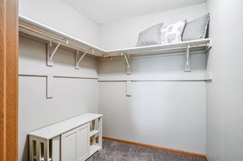 Walk-in closet