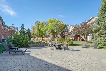Southwind villas - clubhouse courtyard patio
