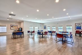 Berlin apartment for rent - the dining room at our community center with tables and chairs