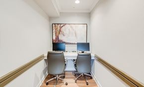 Silver Spring apartment for rent - Computer lab with two computers