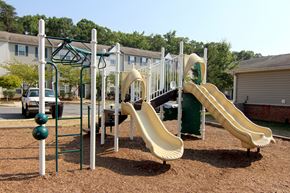 Annapolis apartment for rent - community playground with slides and monkey bars