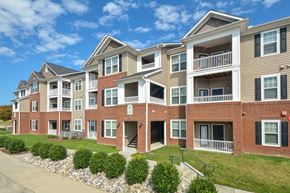 Raleigh apartment for rent - our apartments at the district feature a spacious yard and balconies