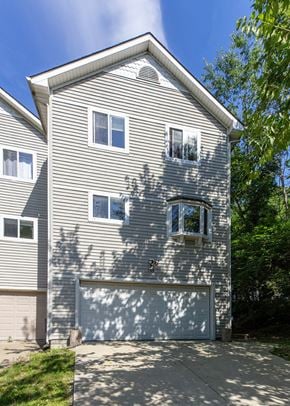 Ann Arbor triplex for rent - Exterior
