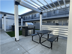 Westminster apartment for rent - Courtyard La Pat Apartments in Westminster California