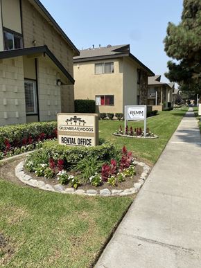 Fullerton apartment for rent - Greenbriar Woods Apartment Homes in Fullerton California.