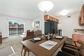 Carbon Cliff apartment for rent - Dining Area with Kitchen