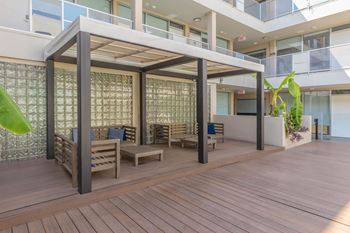 Sundeck