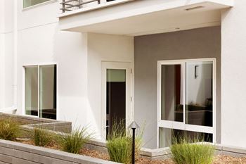 Large patio / balcony