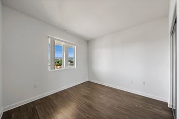 Sliding living room & bedroom shades
