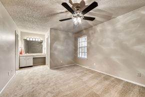 Plano apartment for rent - Bedroom, Bed, Chair, Interior Design