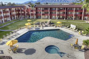 Tucson apartment for rent - Pool, Spa, Clubhouse, Pool Deck, Patio, Chairs, Picnic