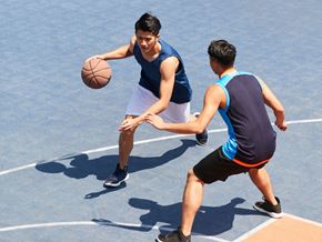 Philadelphia apartment for rent - People playing basketball on a court