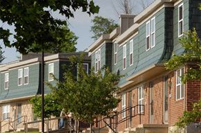 Independence apartment for rent - Building Exterior View at Hawthorne Place Apartments, Independence, MO, 64056