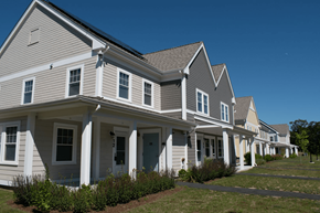 Sandwich apartment for rent - a row of houses in a row