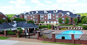 Urbandale apartment for rent - Luxury apartments with brick exteriors, scenic views, attached garages, swimming pool, poolside lounge chairs, and grilling station in Urbandale Iowa