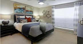 Dallas apartment for rent - Spacious bedroom that can fit a king size bed with walk-in closet and attached bathroom at Preston Village Apartments in north Dallas