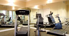 Minnetonka apartment for rent - Luxury apartments next to Ridgedale Mall and Minutes from Downtown Minneapolis with fitness center at RidgeGate Apartments in Minnetonka, Minnesota