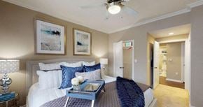 Dallas apartment for rent - Luxury apartments with spacious bedrooms, walk-in closets and 9-foot ceilings at Prestonbridge Apartments in North Dallas