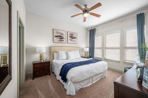 Houston apartment for rent - bed