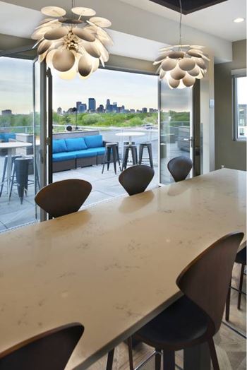 Skydeck lounge