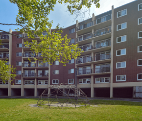 Halifax apartment for rent - 19 Plateau Crescent greenspace exterior