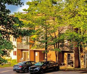 Bedford apartment for rent - 23 Glen Moir Exterior