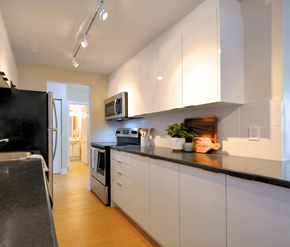 Dartmouth apartment for rent - 3 Dillman Place Kitchen Counter