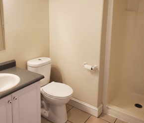 Halifax apartment for rent - 6087 South Bathroom