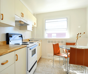 Dartmouth apartment for rent - Lakefront Apartments Kitchen