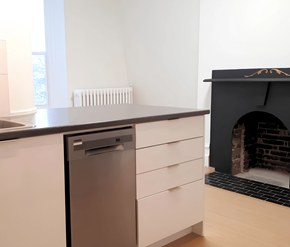 Dartmouth apartment for rent - Maplehurst Houses Fireplace