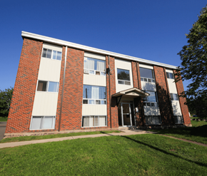 Riverview apartment for rent - Pine Glen Apartments Exterior