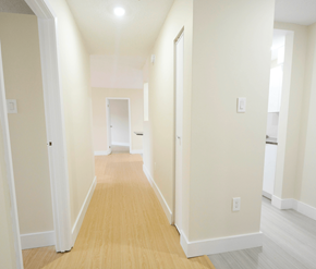 Halifax apartment for rent - Quinpool Court Hallway