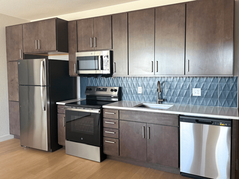 Floor plan for 2 beds, 1 bath, 771 sqft
