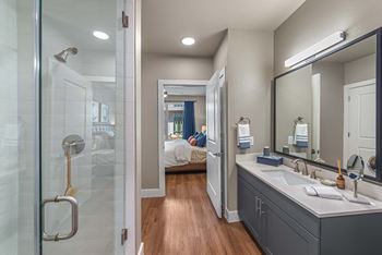 High-end bathroom finishes