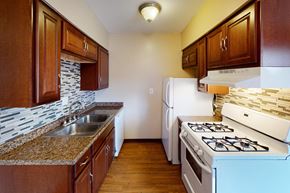 Cincinnati apartment for rent - Sharondale Woods Reno kitchen at Sharondale Woods Apartments, Cincinnati, OH, 45241