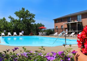 Franklin apartment for rent - Crown Ridge Swimming Pool at Crown Ridge Apartments, Franklin, OH
