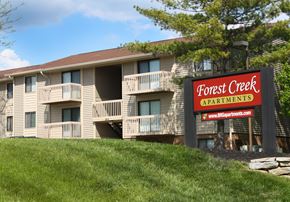 Middletown apartment for rent - Lush Green Outdoor at Forest Creek Apartments, Middletown, 45044