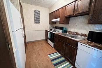 Well equipped kitchen