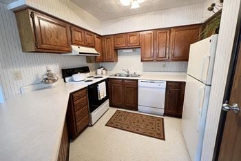 Well equipped kitchen