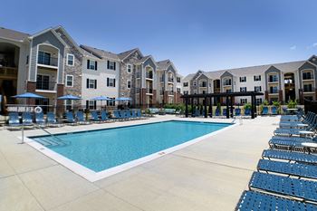 Parkway trails pool