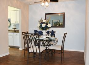 Blue Ash apartment for rent - a dining room with a table and chairs and a ceiling fan  at Hunter's Creek Apartments, Ohio, 45242