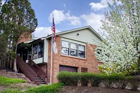 Cincinnati apartment for rent - Indian Lookout Clubhouse at Indian Lookout Apartments, Cincinnati, OH